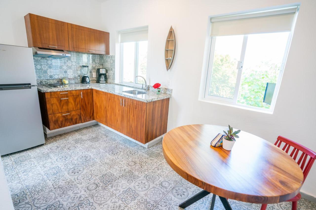 Habitación Triple Deluxe con balcón